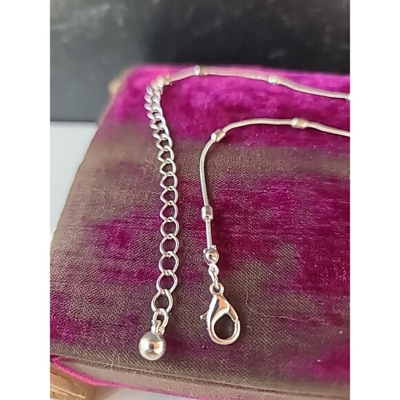 Salmon Enamel Rhinestone Beaded Leaf Pendant Adjustable Necklace - Picture 7 of 10